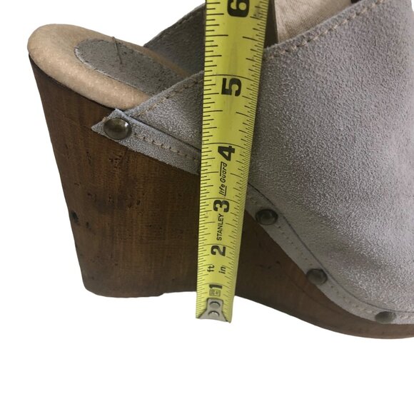 Sbicca Gray Suede Peep-Toe Fringe Wedge Sandals 5” Wooden Heel Size 10 M Boho - Picture 5 of 16